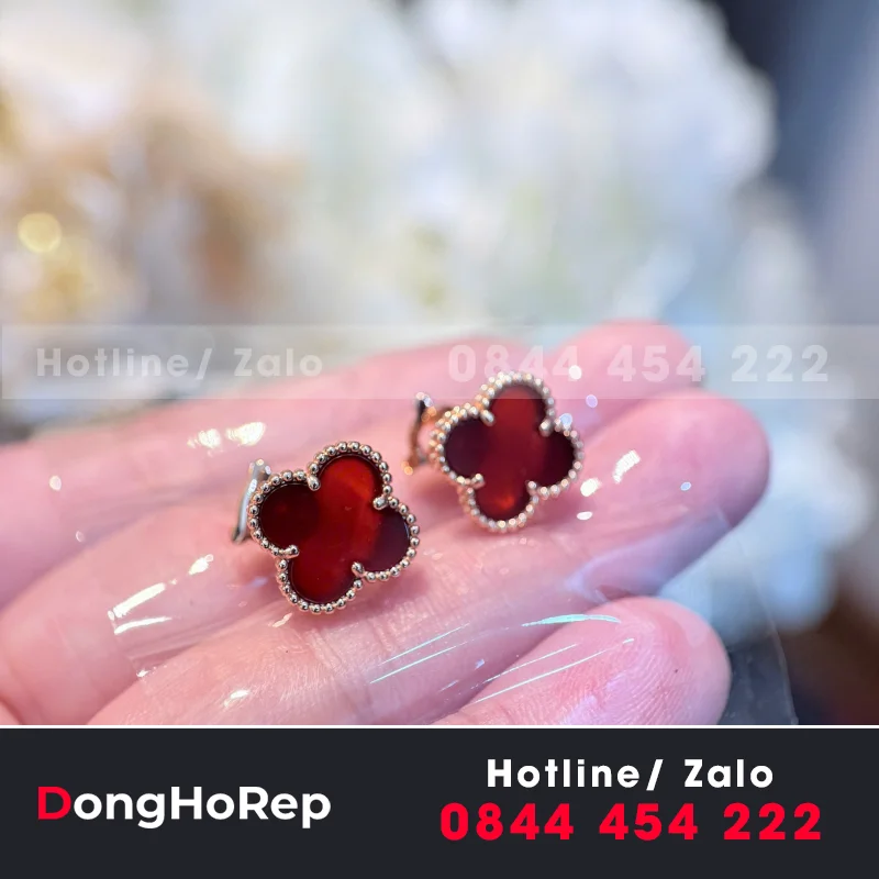 Bông Tai VCA Au750 Red
