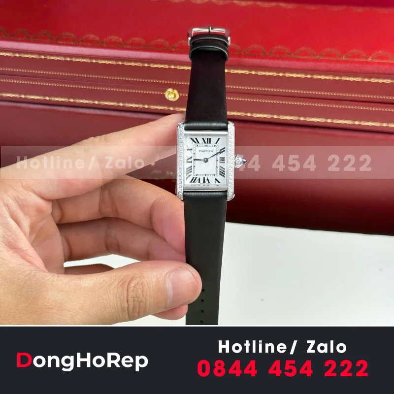 Cartier Tank Must Small Size— size 22 x 29.5mm