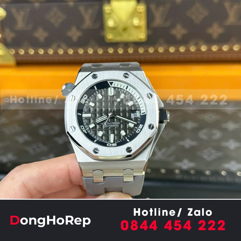 Đồng Hồ Audemars Piguet Royal Oak Offshore 15720ST Rep 11 Cao Cấp Nhất APS Factory 42mm