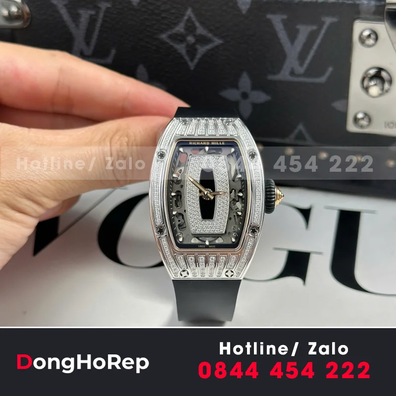 Đồng Hồ Nữ Richard Mille RM07-01 Chế Tác Vỏ Carbon Màu Bạc