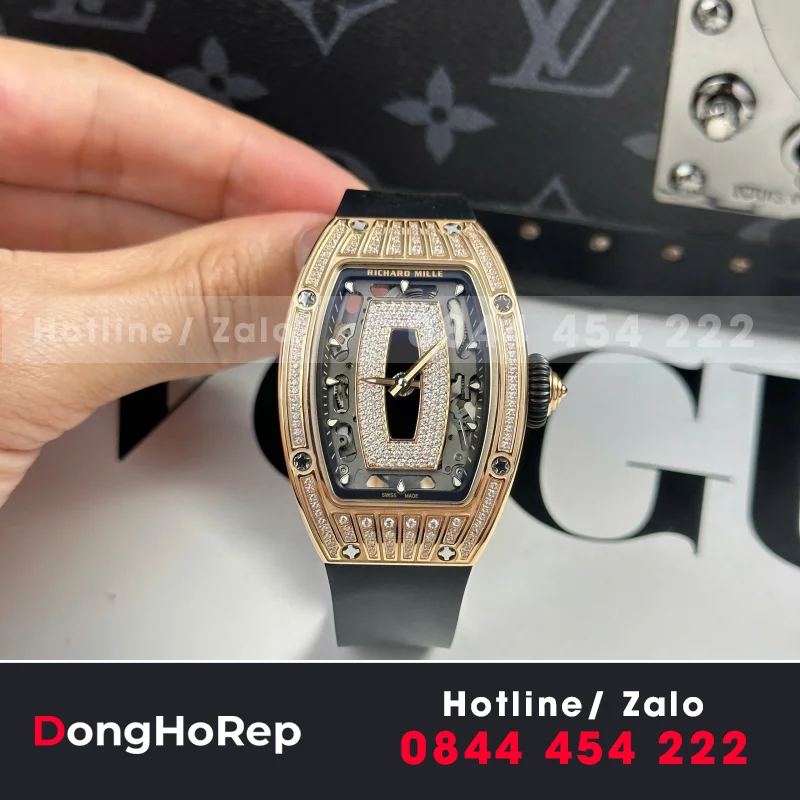 Đồng Hồ Nữ Richard Mille RM07-01 Chế Tác Vỏ Carbon Màu Vàng 32x46mm