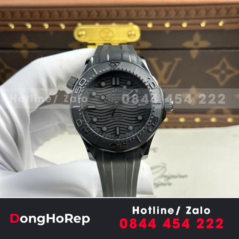 Đồng Hồ Omega Seamaster Diver 300M Replica 1:1 Mặt Số Đen VSF 42mm