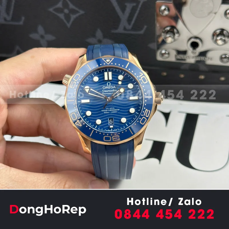 Đồng Hồ Omega Seamaster Diver 300M Replica 1:1 Mặt Số Xanh Dương VSF 42mm