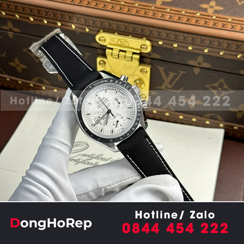 Đồng hồ Omega Speedmaster Apollo 13 Silver Snoopy— size 42mm, chạy full chức năng chronograph — OM Factory