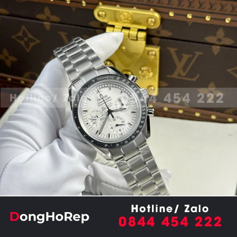 Đồng hồ Omega Speedmaster Apollo 13 Silver Snoopy— size 42mm— chạy full chức năng chronograph— OM Factory
