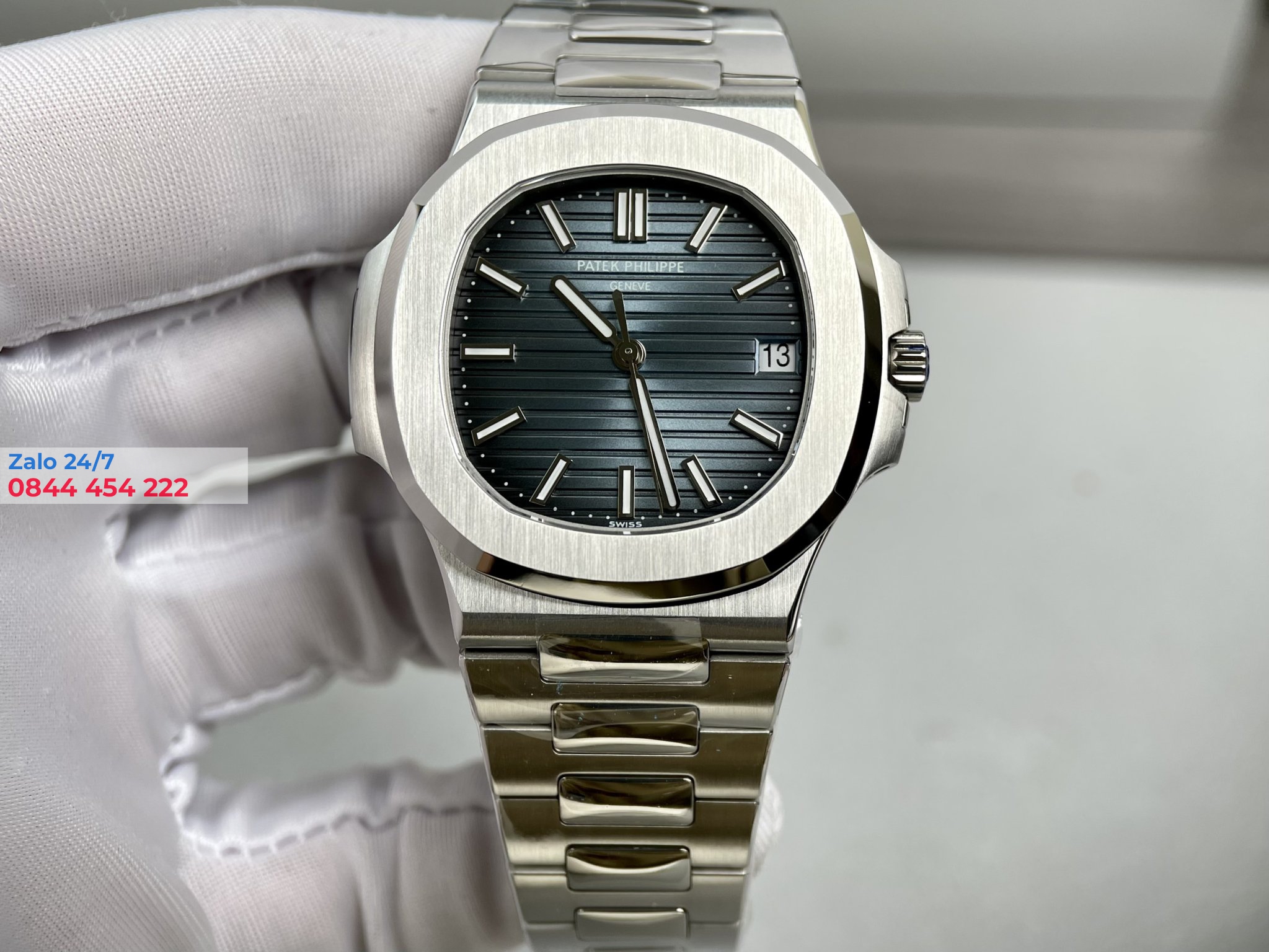 Đồng Hồ Patek Philippe Nautilus 5711/1A-010