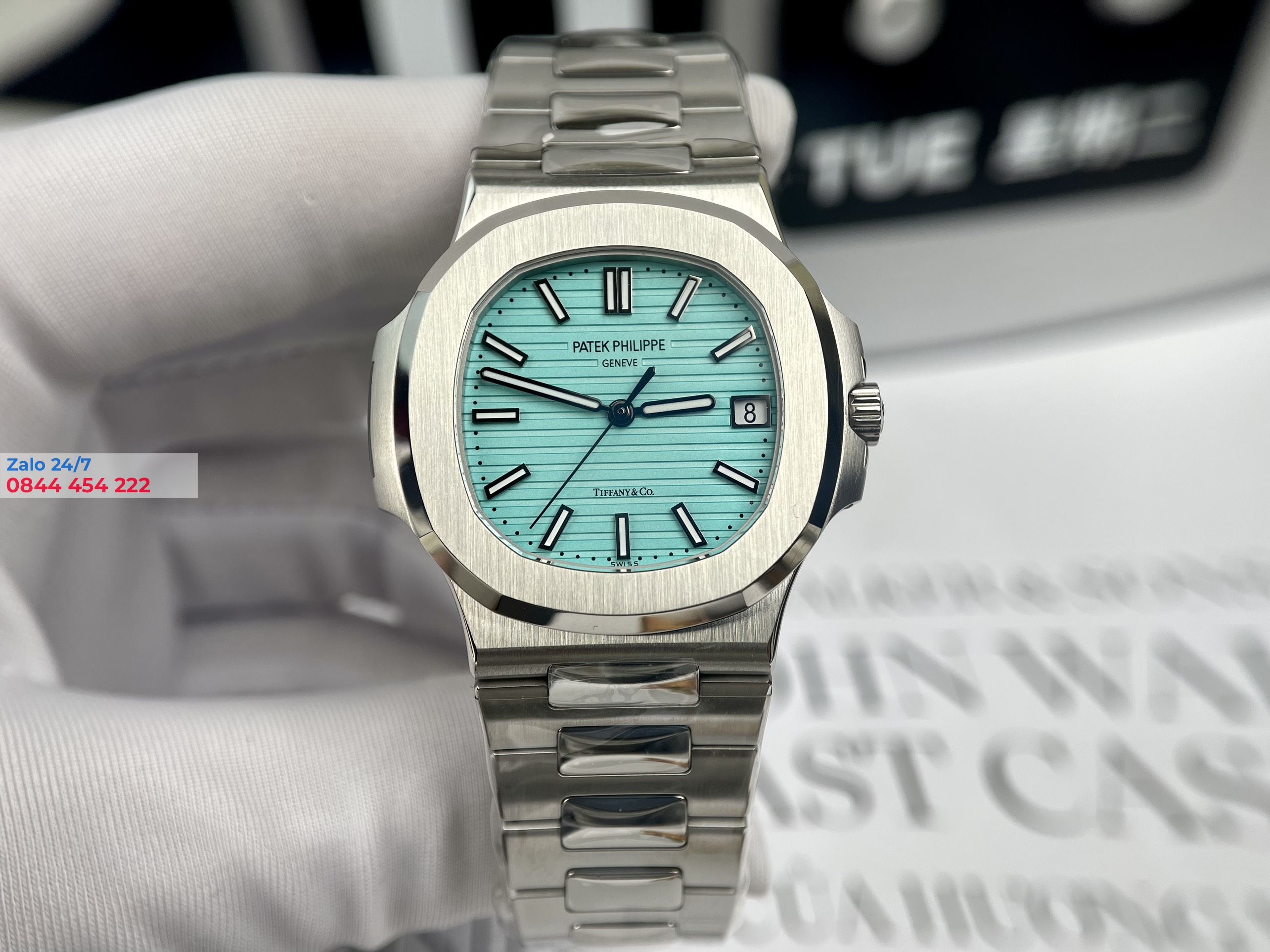 Đồng Hồ Patek Philippe Nautilus 5711 Tiffany & Co