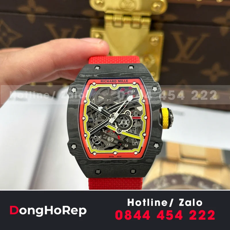 Đồng Hồ Richard Mille Chế Tác RM67-02 Vỏ Carbon Siêu Mỏng Siêu Nhẹ 37 Grams 38.7×47.52mm