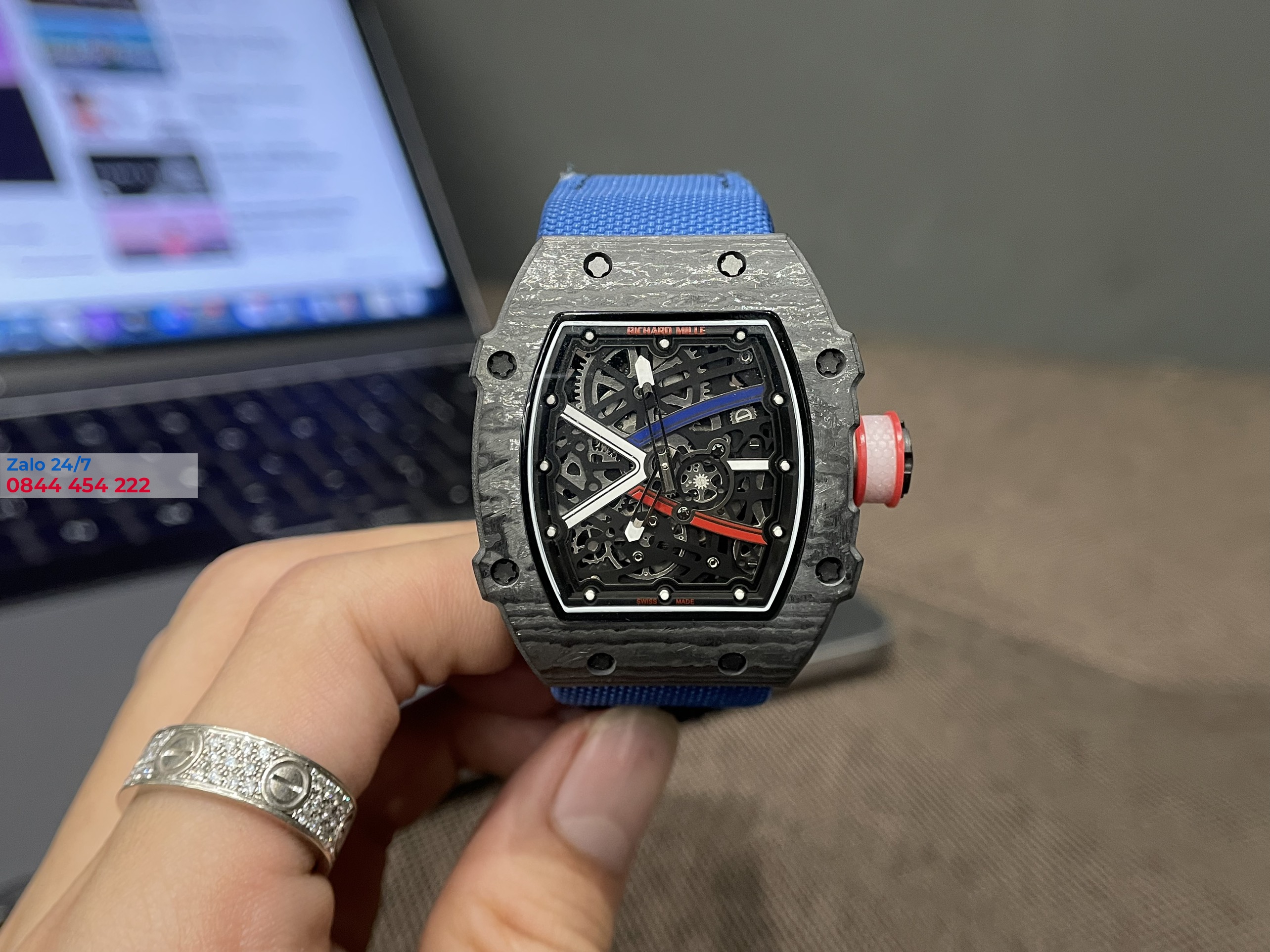 Đồng Hồ Richard Mille RM055 Carbon