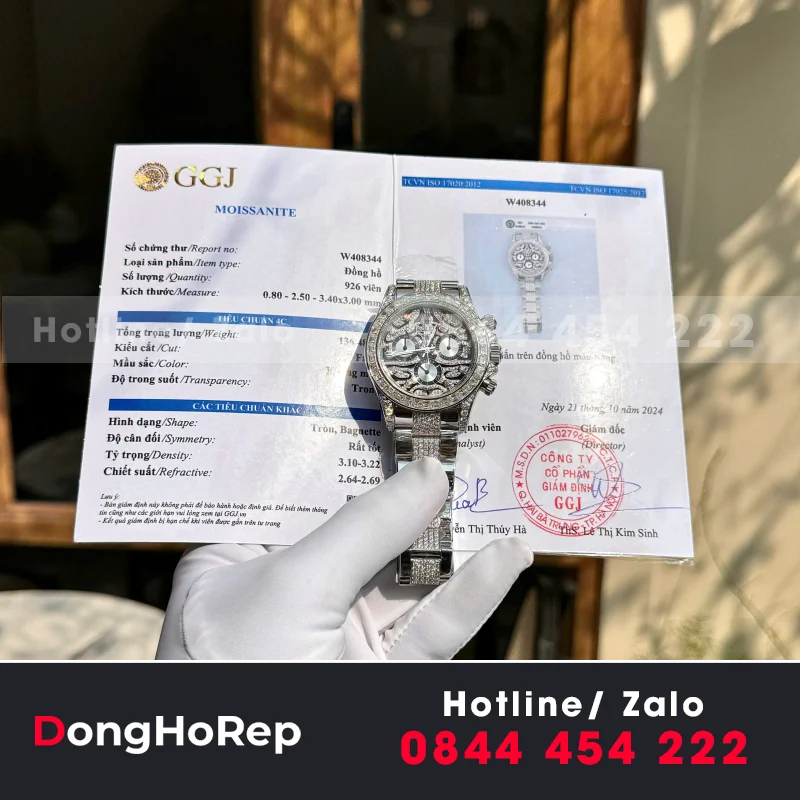Đồng Hồ Rolex Chế Tác Full Kim Cương Moissanite Cosmograph Daytona Eye Of The Tiger 40mm