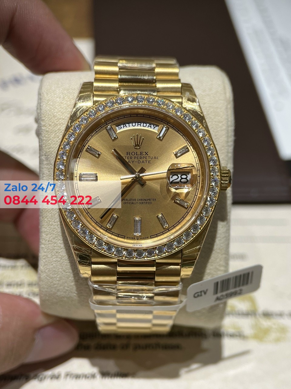 Đồng Hồ Rolex Day-Date 40  228348RBR diamonds