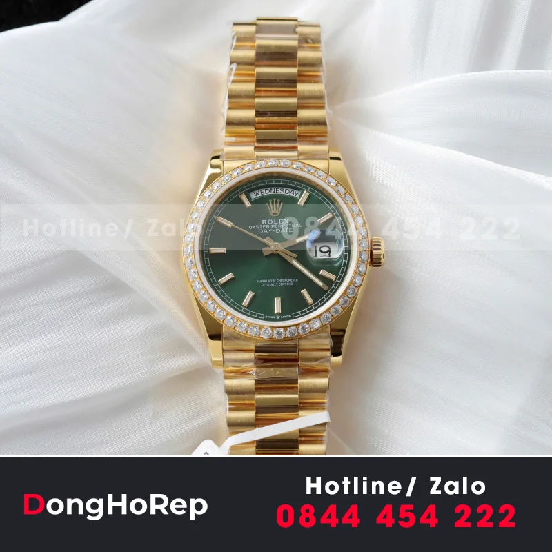 Đồng Hồ Rolex Day-Date Mặt Xanh Lá Cây Chế Tác Bọc Vàng Thật Đính Moissanite Hong Kong 36mm
