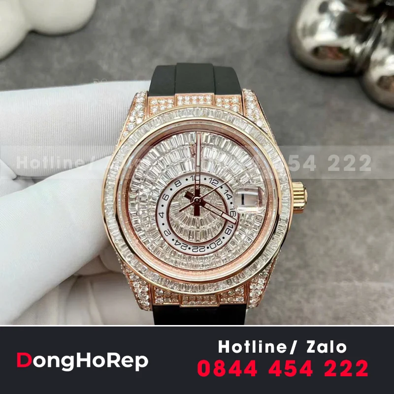 Đồng Hồ Rolex Sky-Dweller M336235 Chế Tác Bọc Vàng 18 Kim Cương Thiên Nhiên 42mm