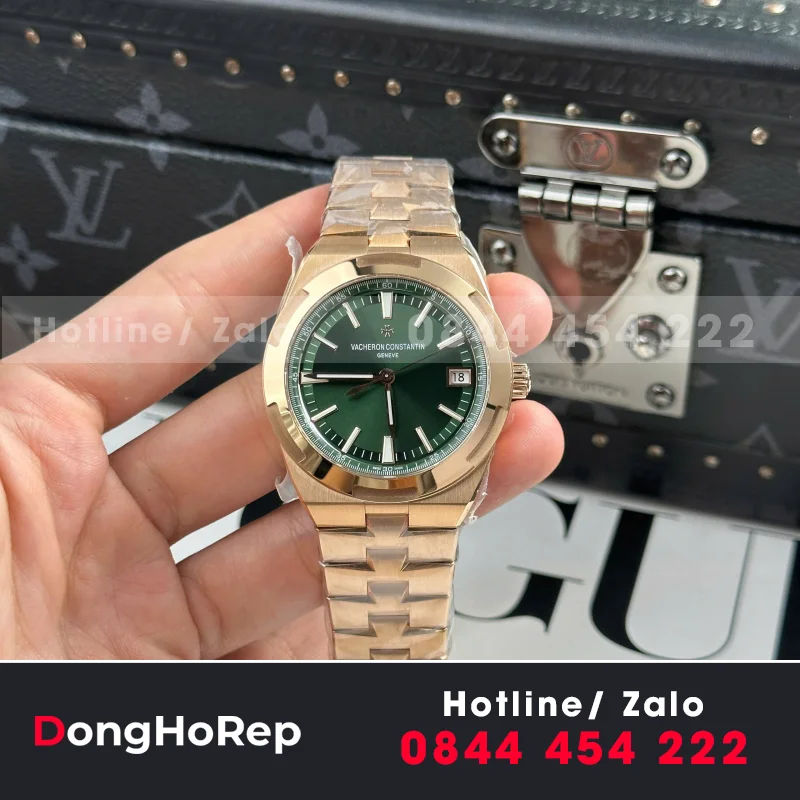 Đồng Hồ Vacheron Constantin Overseas 4500V Replica 11 Mặt Xanh Lá Cây 41mm