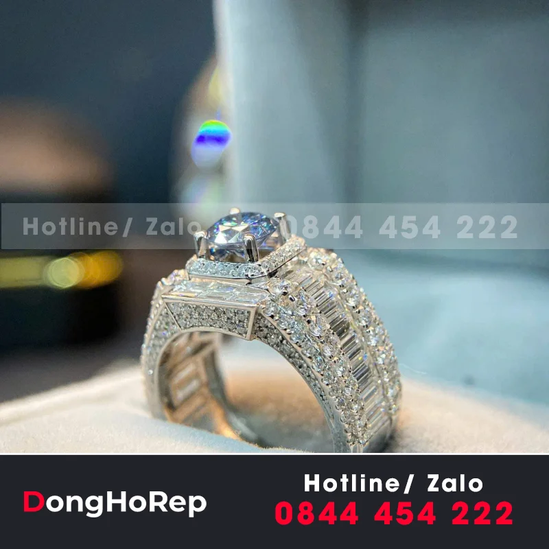 Nhẫn Nam Vàng Trắng 10K Viên Chủ Moissanite Xanh