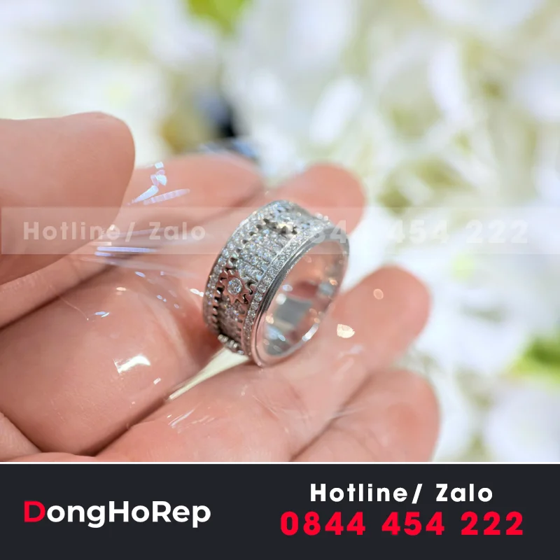 Nhẫn Xoay Vàng Trắng 18K Kim Cương Thiên Nhiên