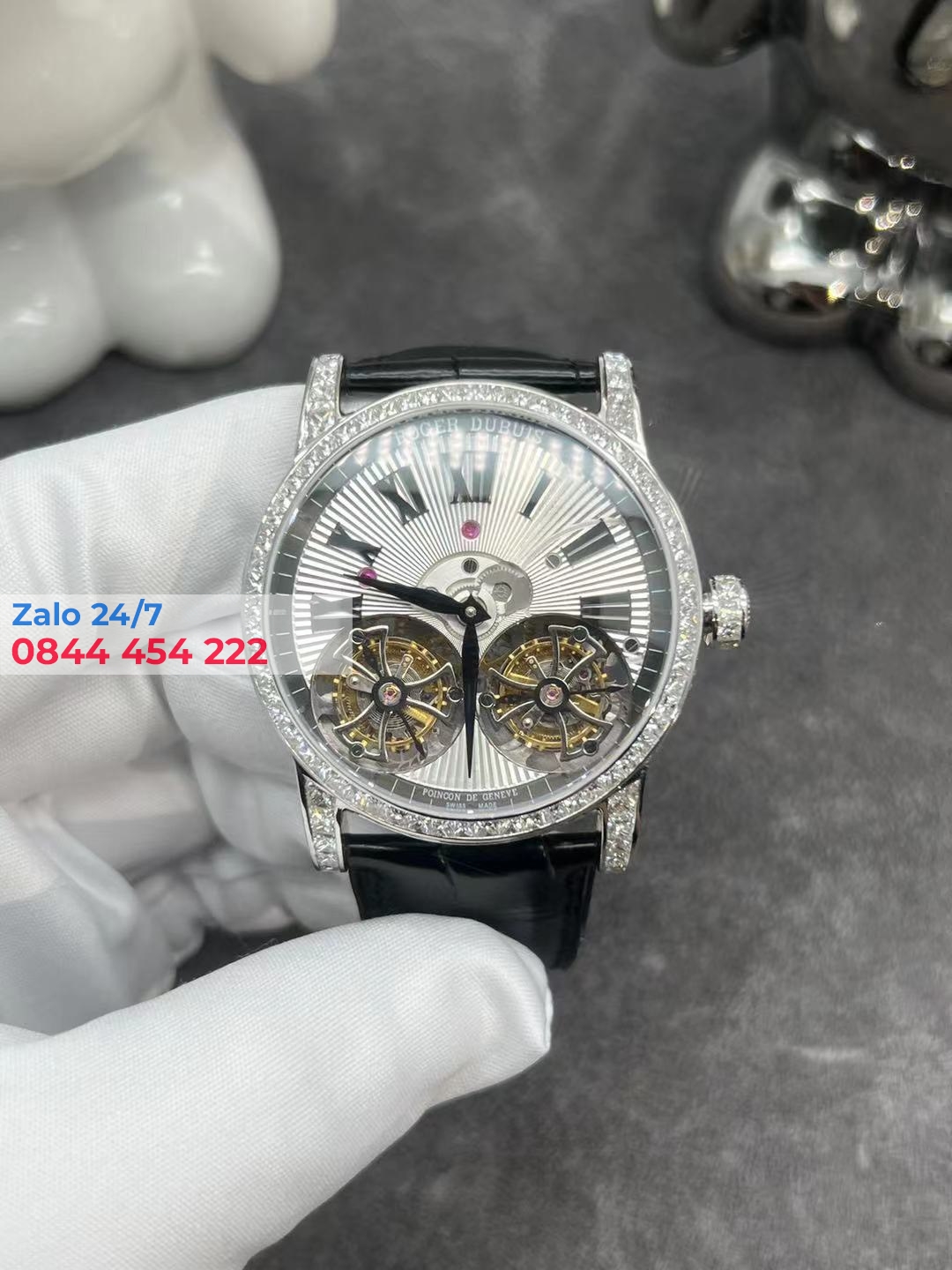 Roger Dubuis Chế Tác Vàng Khối 18K Kim Baguette